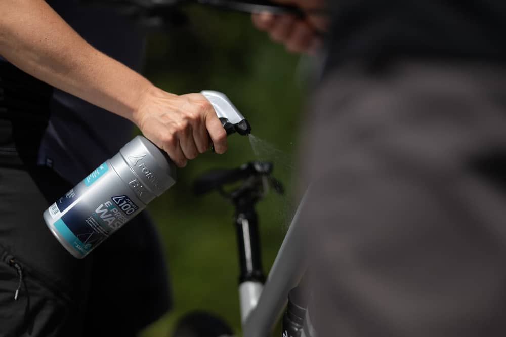 Formula 100 Quick Clean Express Bike Wash - Image 2 of 3