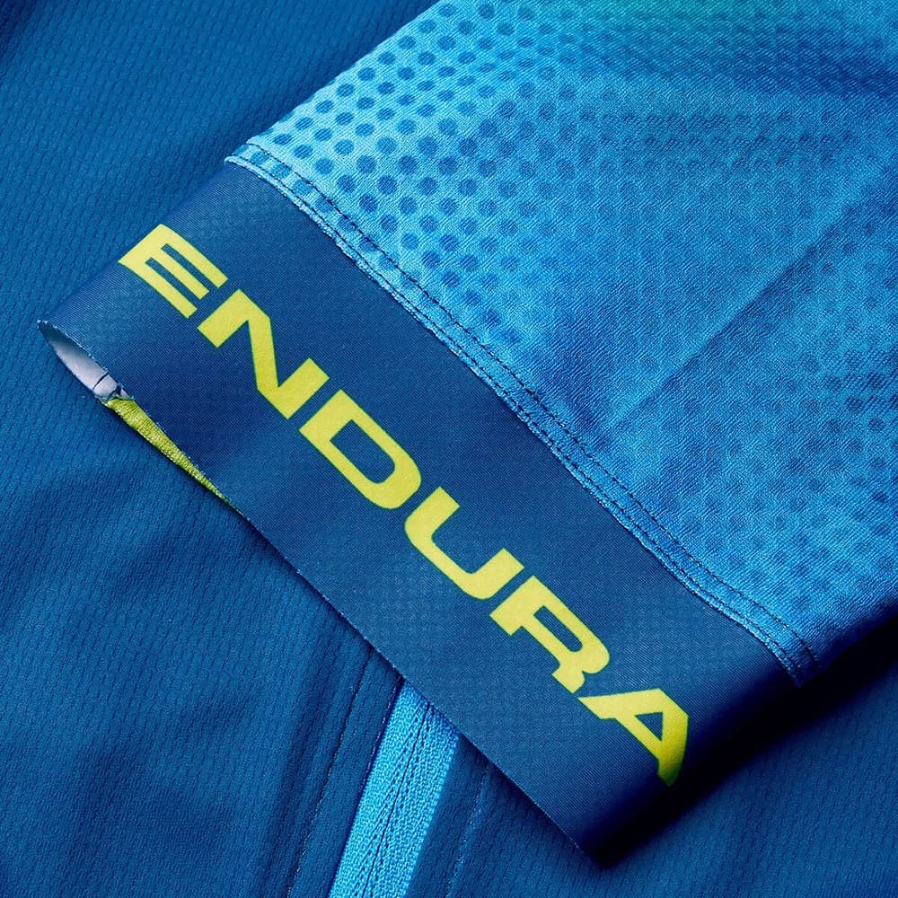Endura BITMAP Block FS260 Print S/S Jersey in Barra Blue - Image 3 of 4