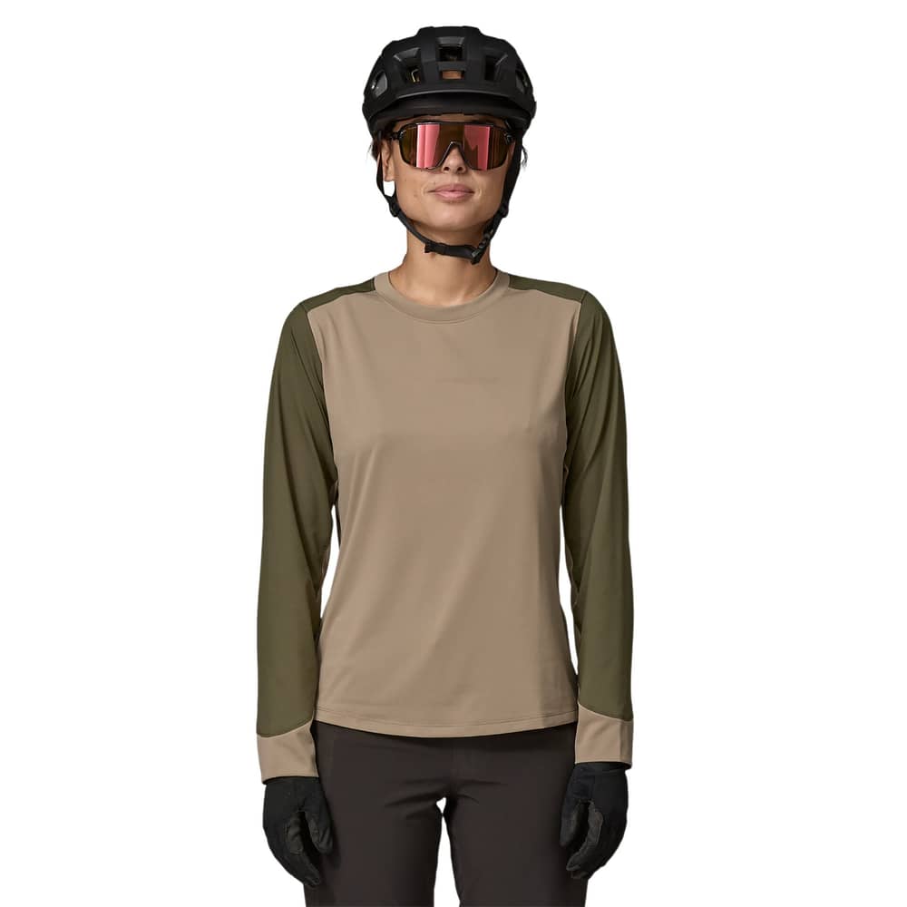 Patagonia Women's Long-Sleeved Dirt Craft Jersey in Seabird Grey - Image 2 of 3