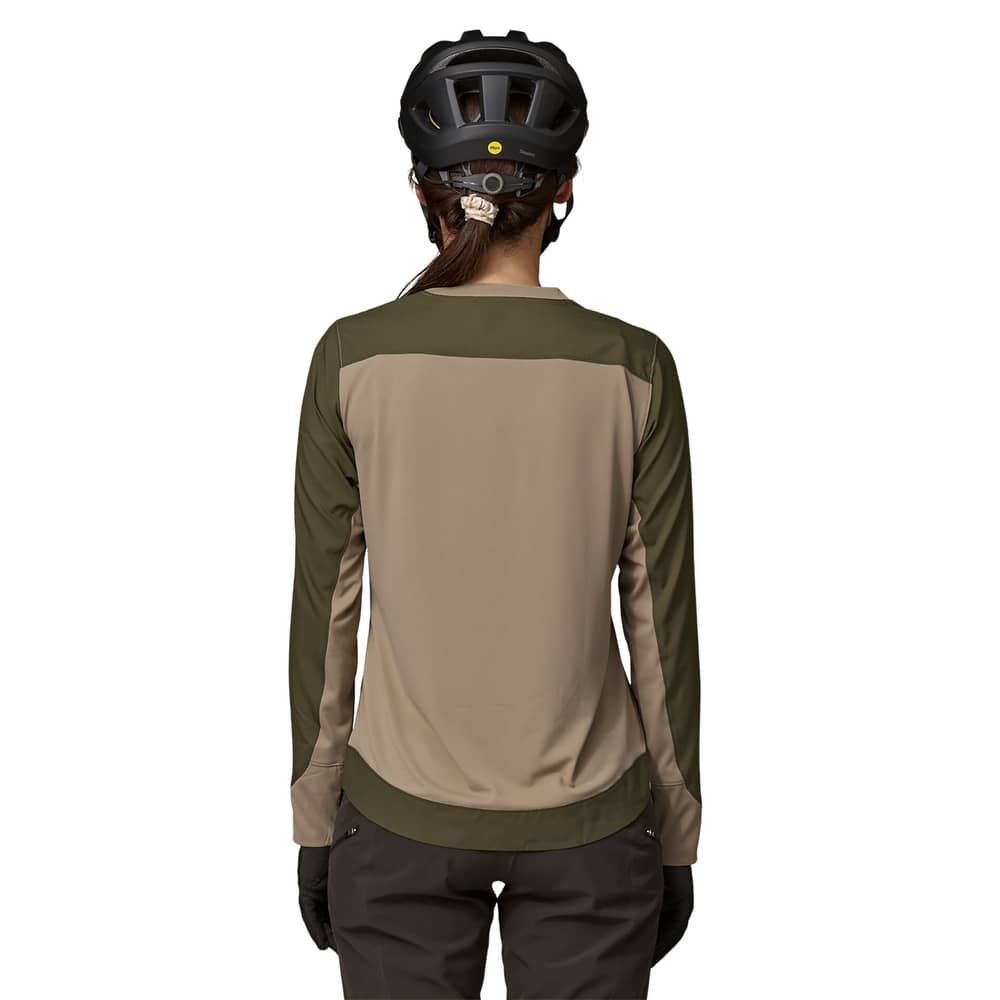 Patagonia Women's Long-Sleeved Dirt Craft Jersey in Seabird Grey - Image 3 of 3