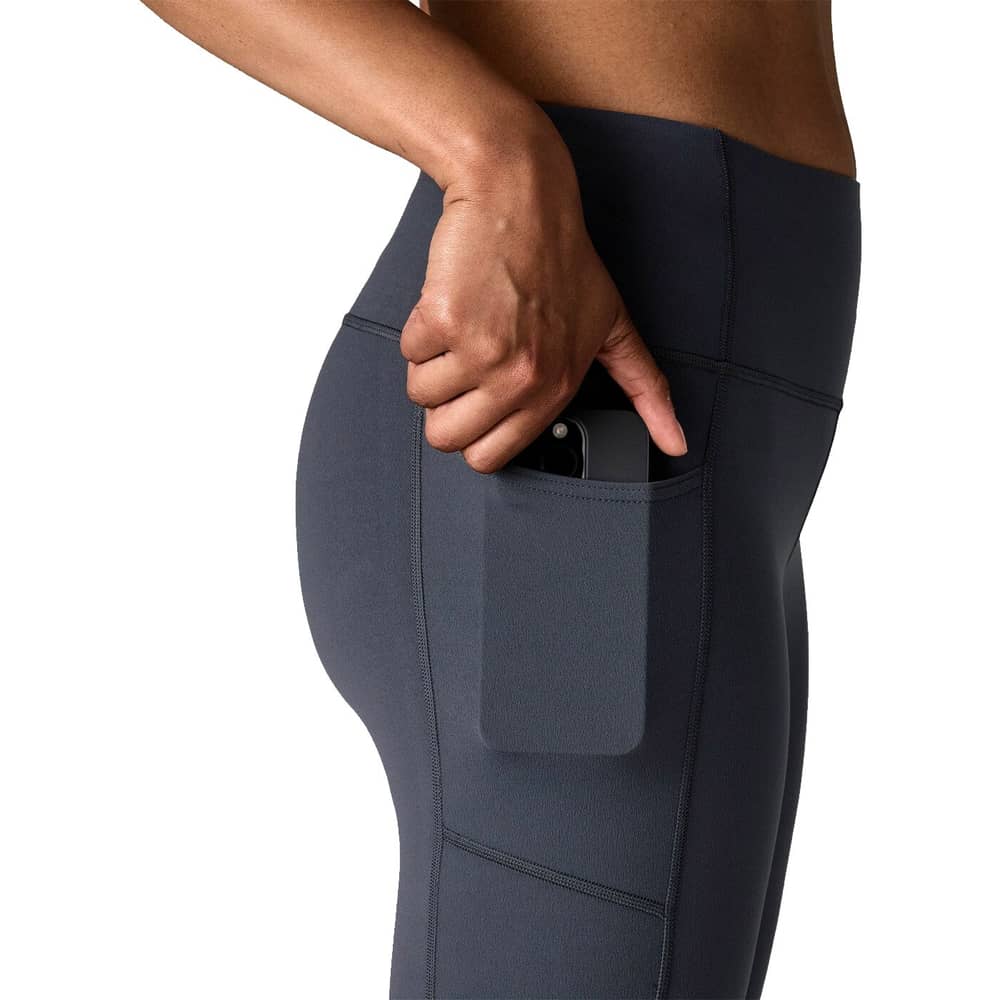 Patagonia Women's Maipo 7/8 Stash Tights in Black - Image 4 of 4