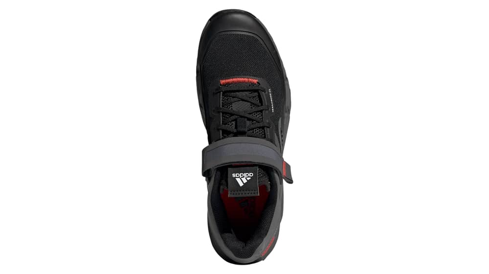 FIVE TEN TRAILCROSS CLIP-IN W SHOES in Core Black/Grey Three/Red - Image 2 of 4