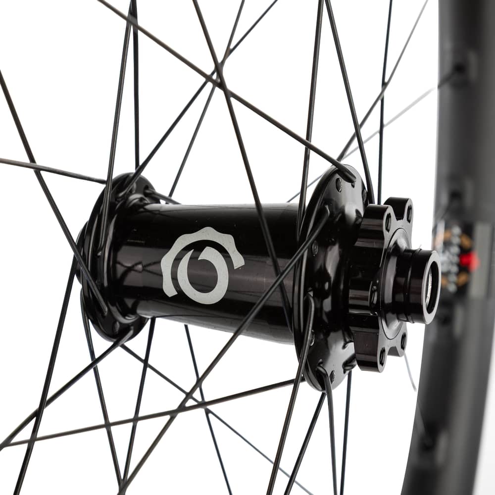 Reserve 30 V2 Hydra 27.5" Wheel - OE Packaged