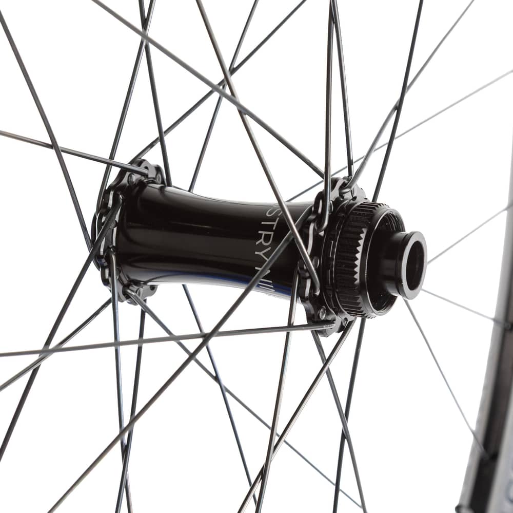 Industry Nine Solix Trail S Carbon 29" CL Wheelset in Black - Image 5 of 5