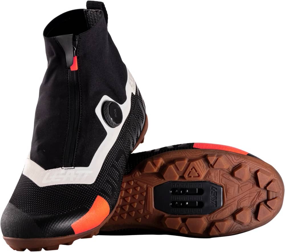 Leatt Shoes HydraDri ProClip 8.0 Boa in Black - Image 1 of 5