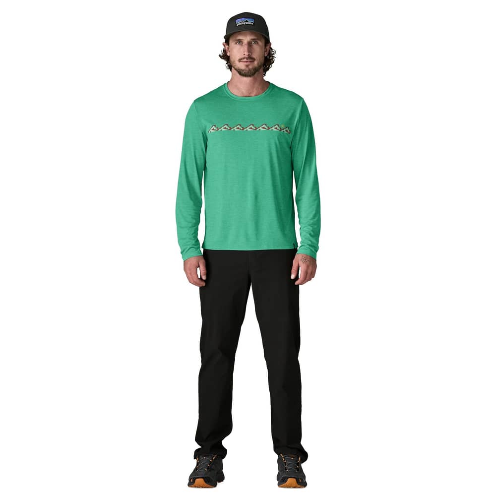 Patagonia Men's L/S Cap Cool Daily Shirt - Trailcheck in Gumtree Green / Light Gumtree Green X-Dye - Image 4 of 6