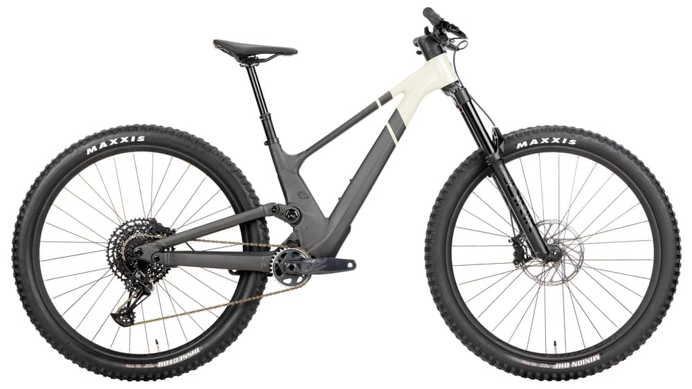 Scott Genius ST 920 Bike in Black/Green - Image 1 of 4