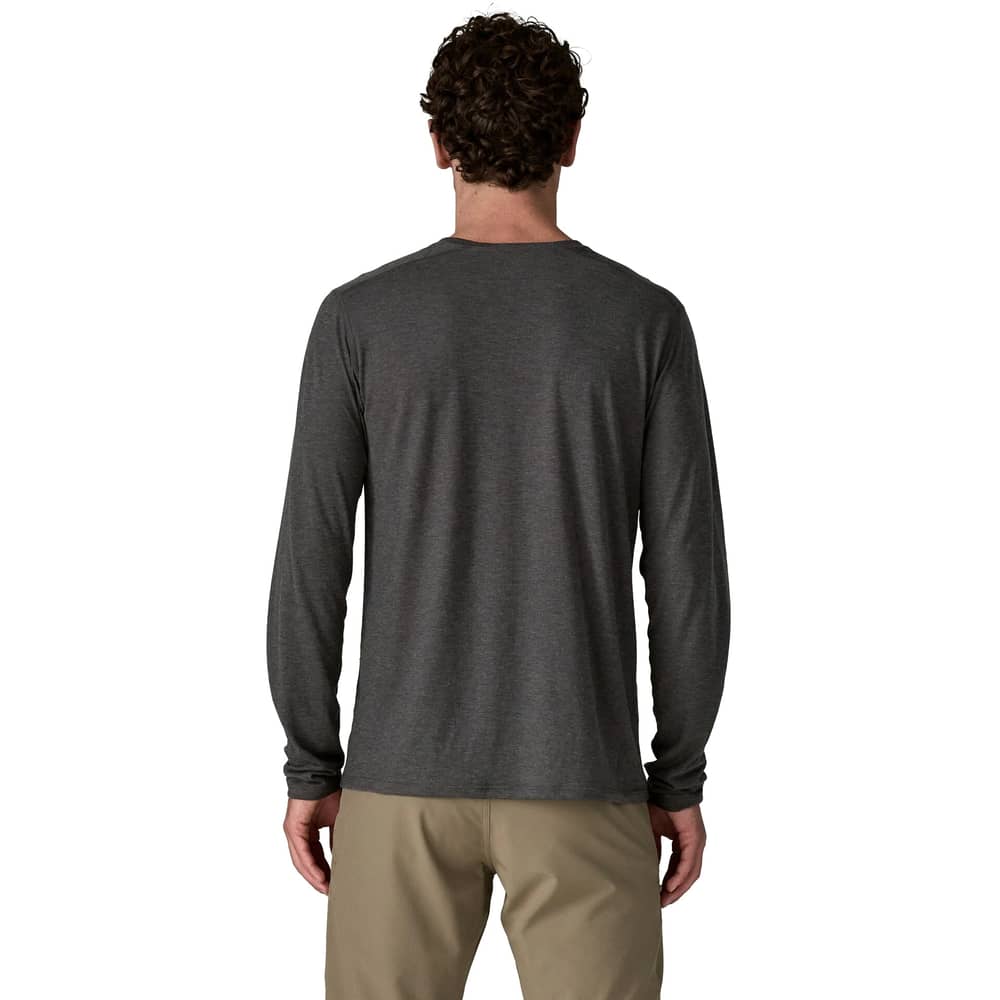Patagonia Men's Long Sleeve Cap Cool Trail Shirt in Ink Black - Image 3 of 3