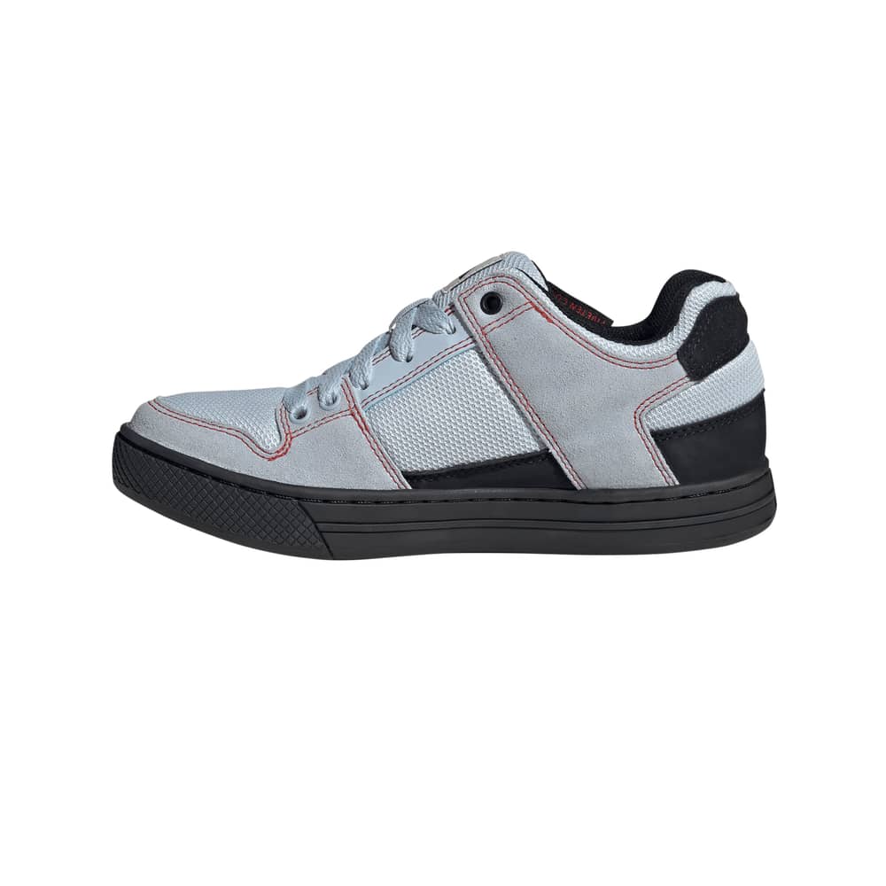 FIVE TEN FREERIDER WOMEN'S SHOES in Crystal Sky/Off White/Core Black - Image 4 of 8