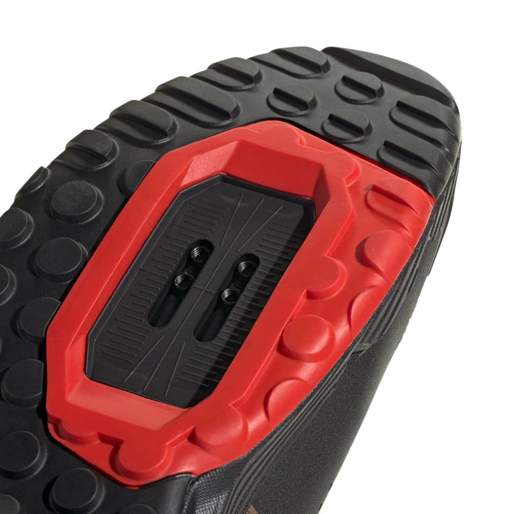 FIVE TEN TRAILCROSS PRO CLIP-IN SHOES in Cardboard/Off White/Core Black - Image 8 of 8