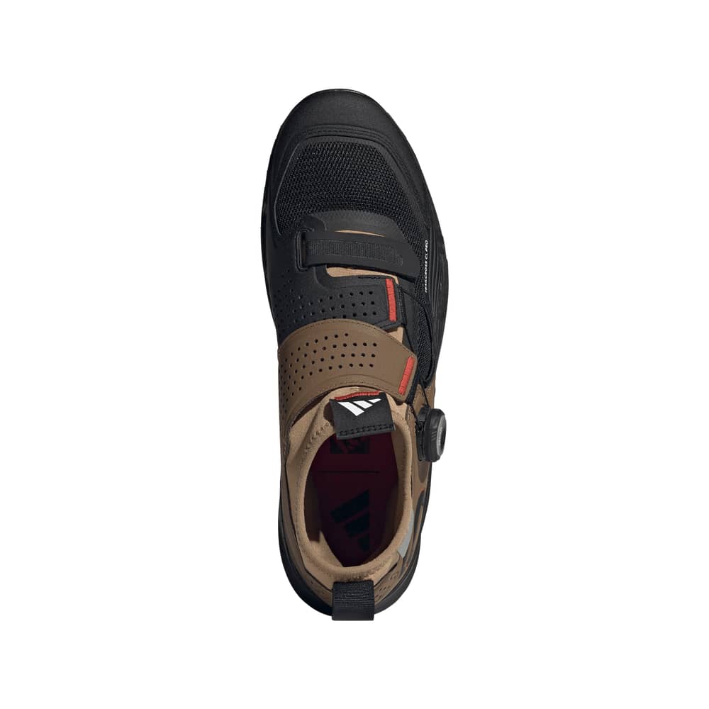 FIVE TEN TRAILCROSS PRO CLIP-IN SHOES in Cardboard/Off White/Core Black - Image 2 of 8
