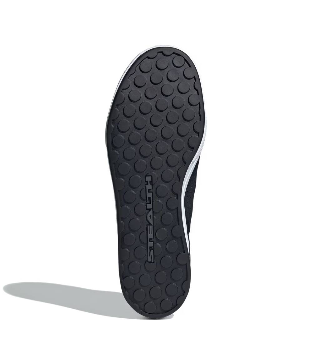 Five Ten Sleuth DLX 2 Shoes in Footwear White/Footwear White/Core Black - Image 4 of 4