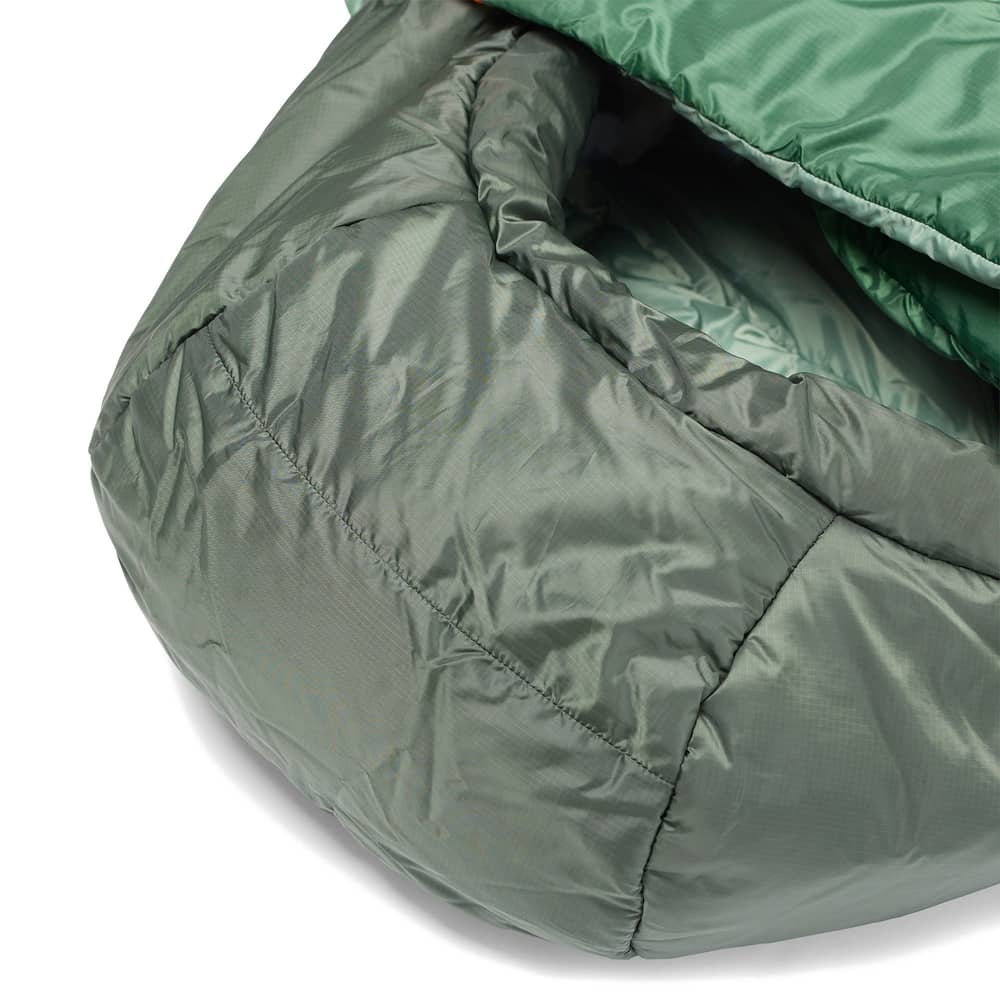 Marmot Wraptor 30 Synthetic Long Sleeping Bag in Deep Forest/Fraser Fir - Image 6 of 10