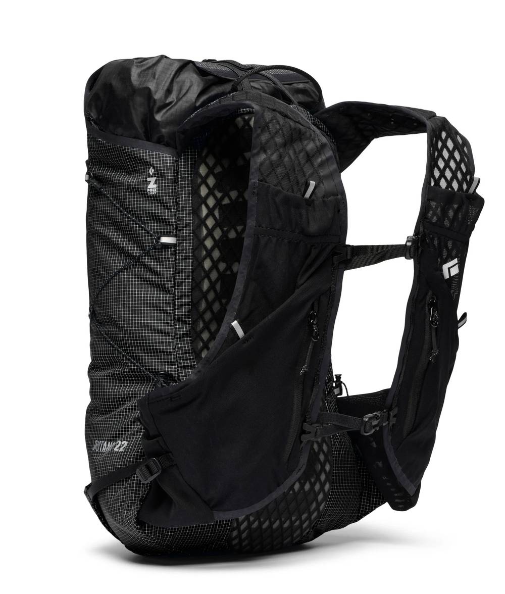 Black Diamond Distance 22 Backpack in Black - Image 2 of 3