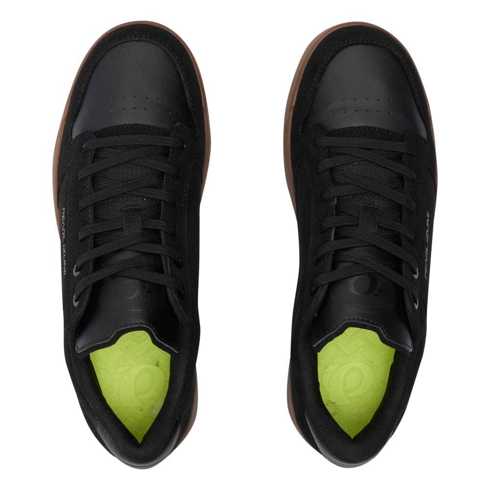 Pearl Izumi Canyon Shoe in Black - Image 4 of 5