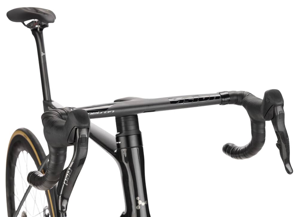 Argon 18 SUM Pro Red AXS Bike in Titanium/Racing Red - Image 4 of 5