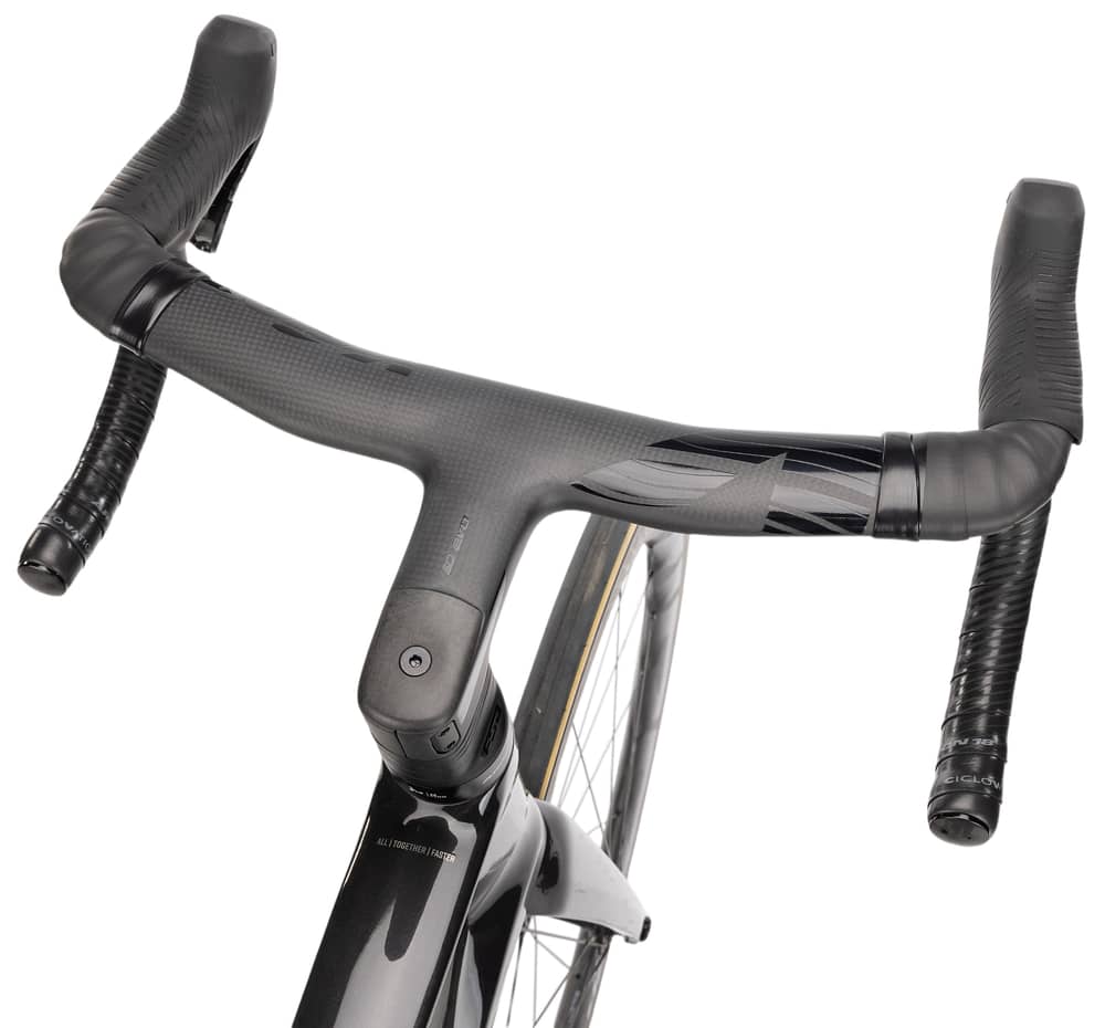 Argon 18 SUM Pro Red AXS Bike in Titanium/Racing Red - Image 5 of 5