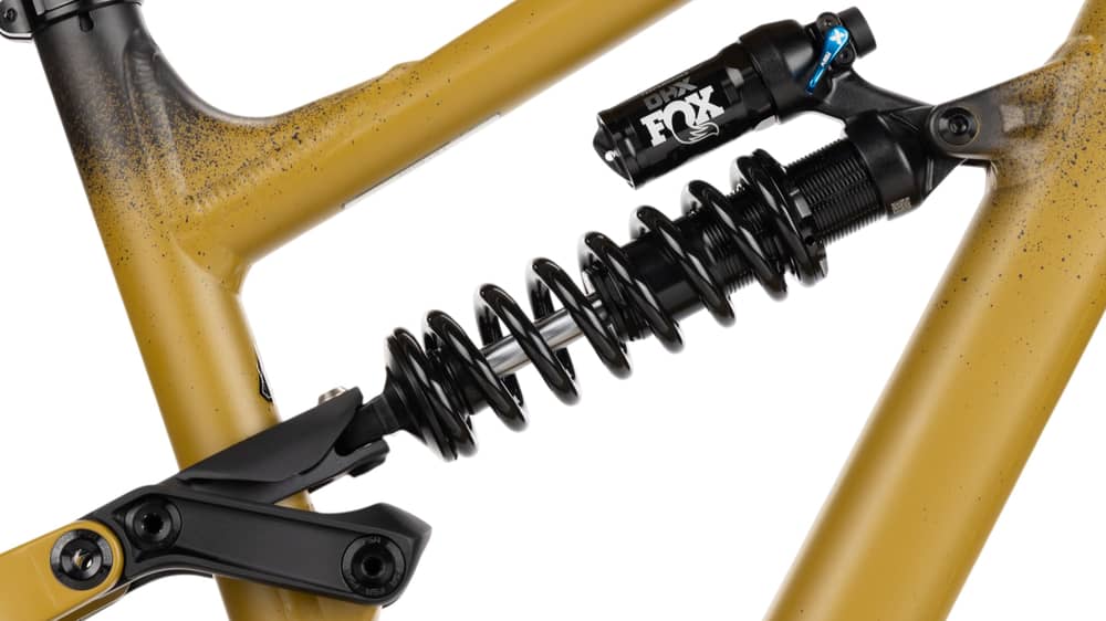 Specialized Status 2 170 in Satin Harvest Gold Tint/Obsidian/Dune White - Image 3 of 6
