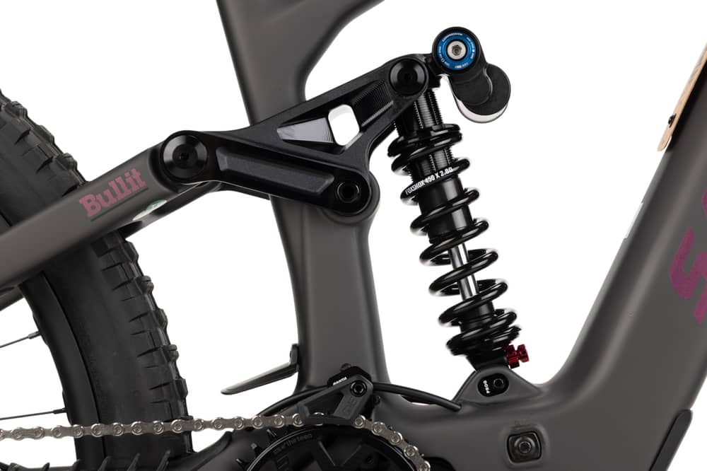Santa Cruz Bullit XT Di2 RSV E-Bike 2027 in Matte Carbon - Image 3 of 6