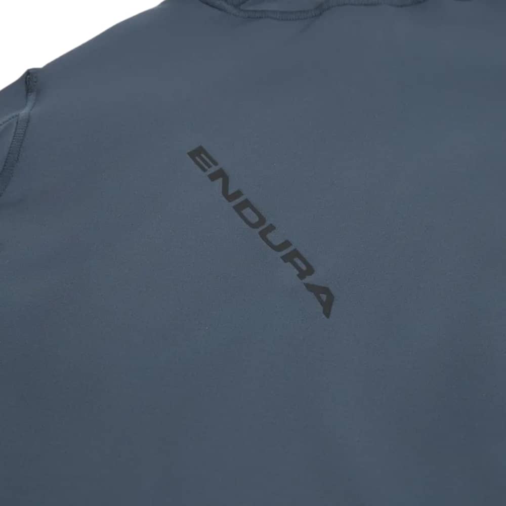 Endura Women's Alltrack Roam S/S Tech Tee in Carbon Grey - Image 4 of 4