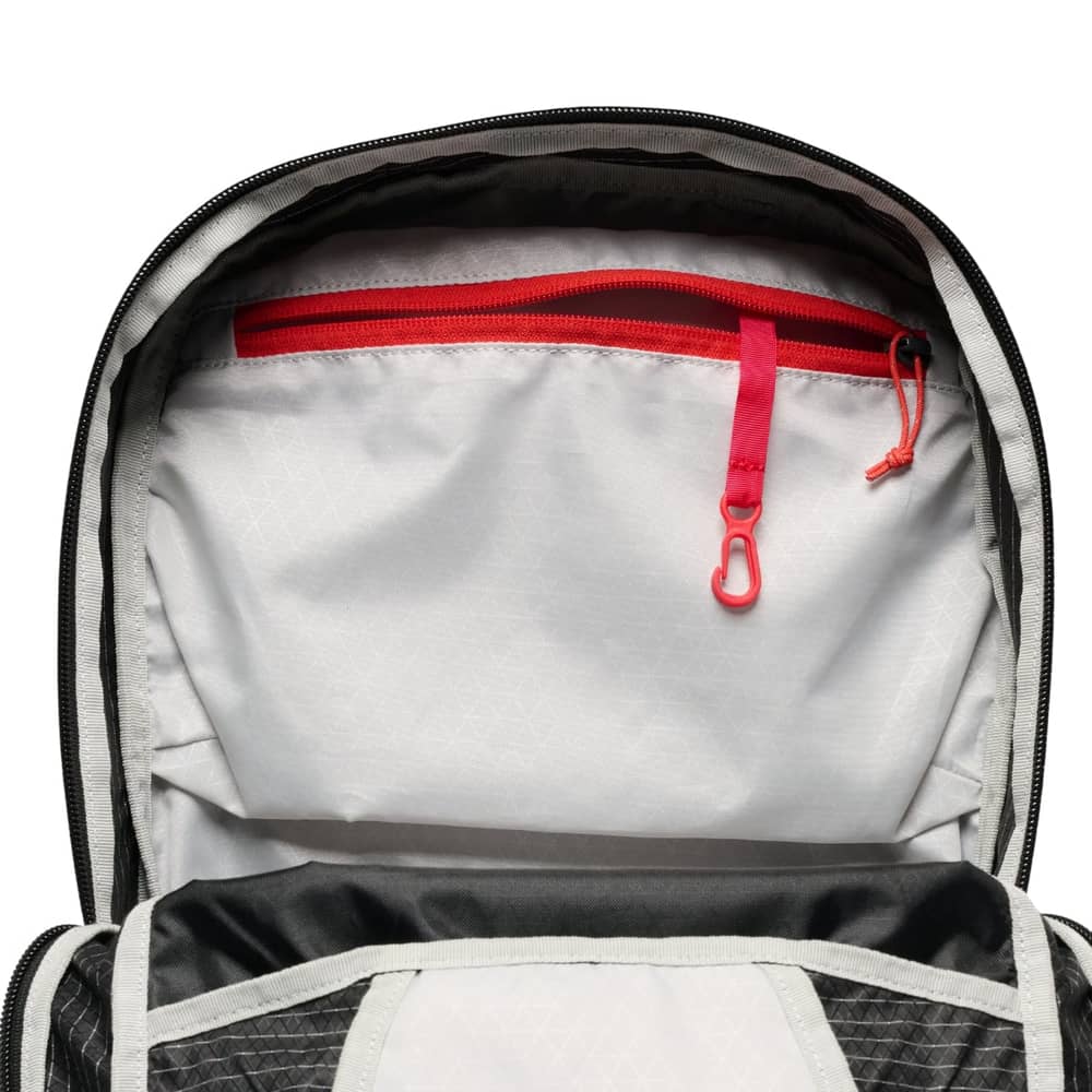Black Diamond Pursuit 25 Backpack in Black - Image 6 of 6