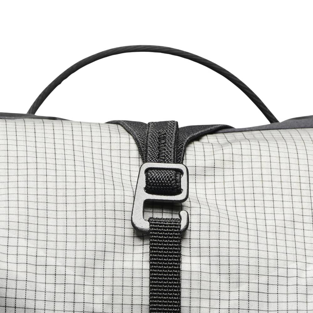 Black Diamond Distance 8 Backpack in Alloy - Image 8 of 8