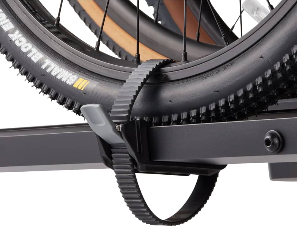Saris Superclamp G4 4-Bike Hitch Rack in Matte Gloss Black - Image 3 of 9