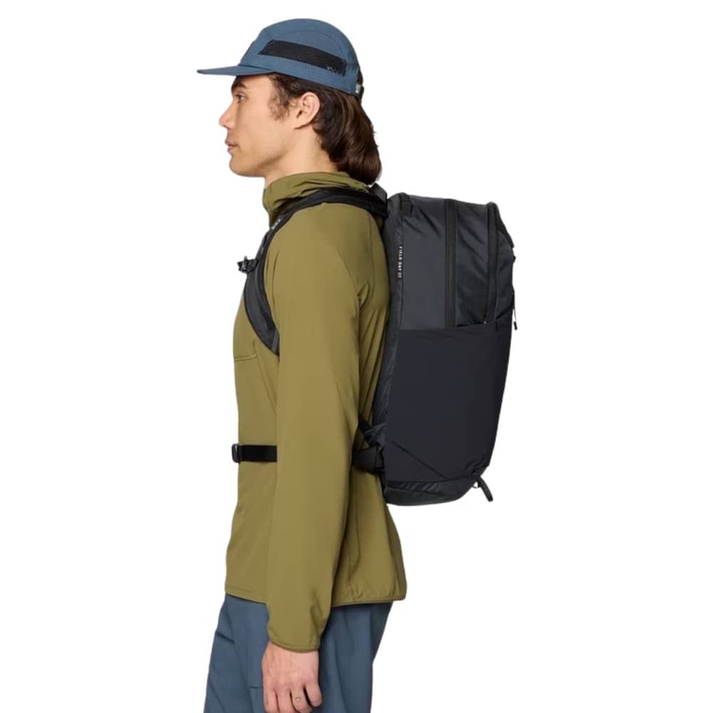 Mountain Hardwear Field Day 22L Backpack in Dark Storm - Image 9 of 12