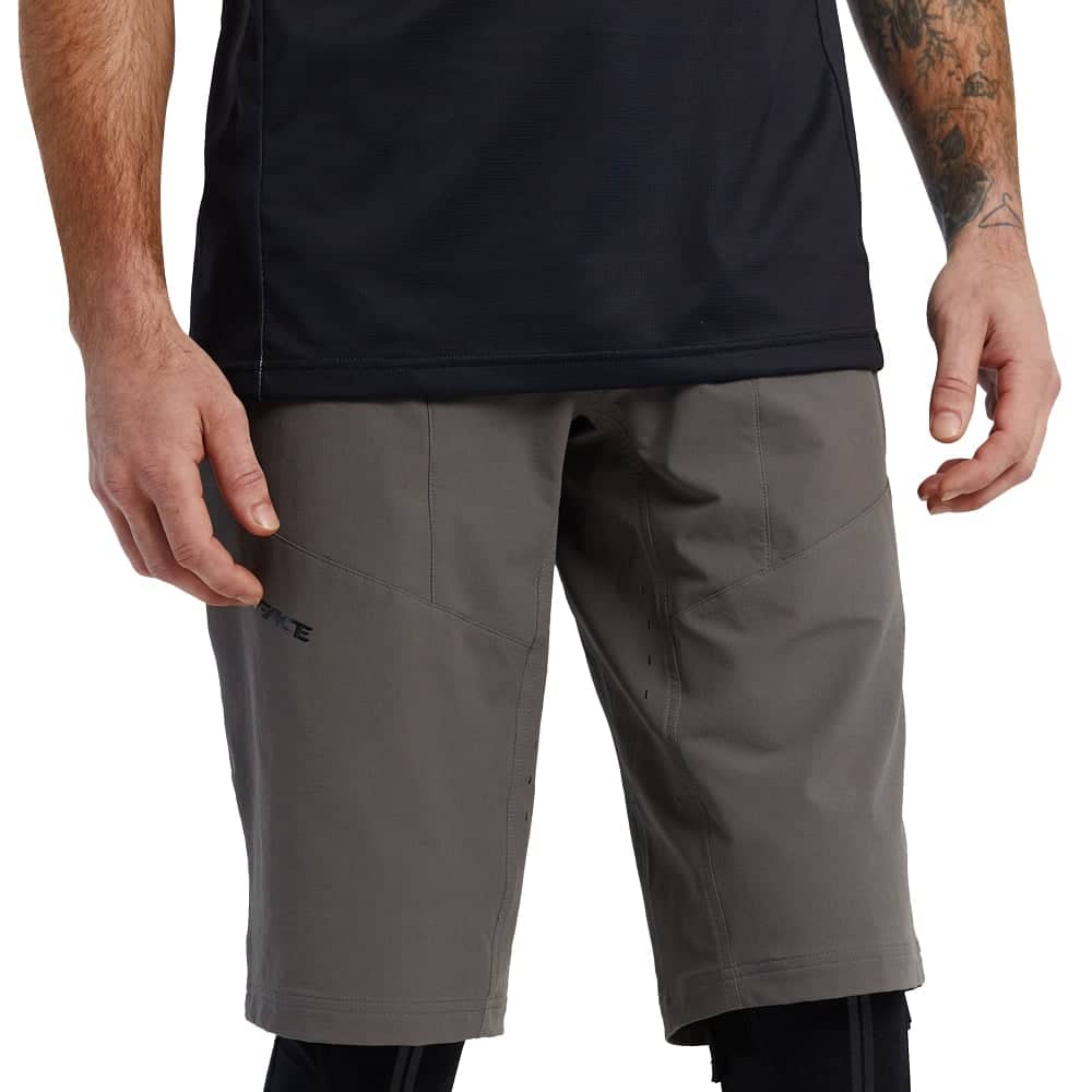 Race Face Indy Shorts in Charcoal - Image 2 of 3