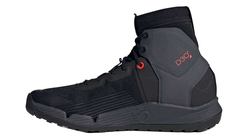 FIVE TEN TRAILCROSS MID PRO SHOES 1 in Core Black/Grey Two/Solar Red - Image 2 of 4