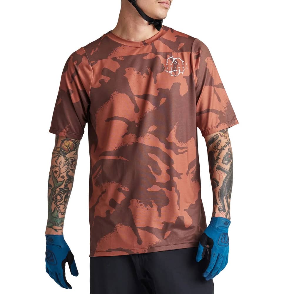 Troy Lee Designs SKYLINE SS SHADOW CAMO JERSEY in Brick - Image 2 of 3