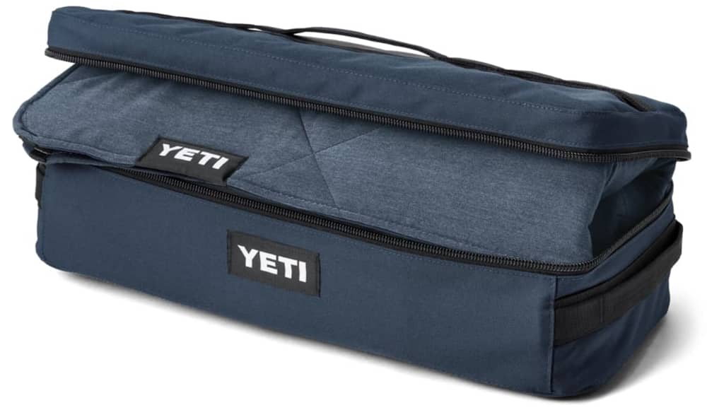 Yeti Lowlands Waterproof Outdoor Blanket in Navy - Image 4 of 6