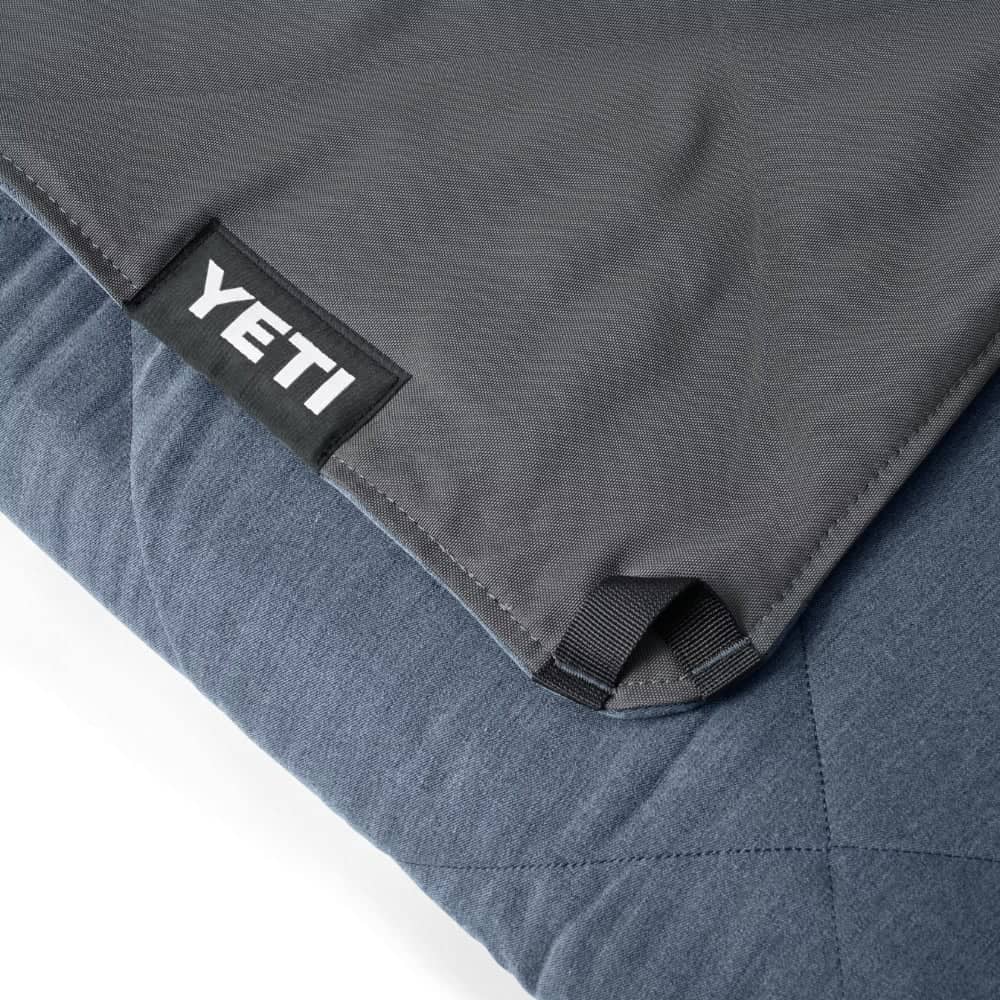 Yeti Lowlands Waterproof Outdoor Blanket in Navy - Image 5 of 6