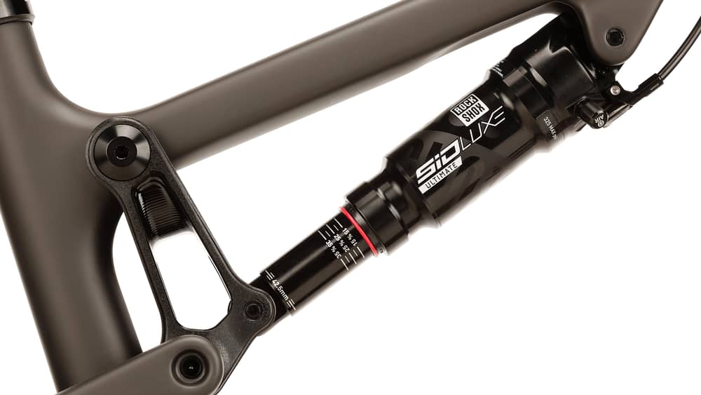 Santa Cruz Blur 4 CC 29 X0 AXS RSV Bike in Matte Carbon - Image 3 of 6