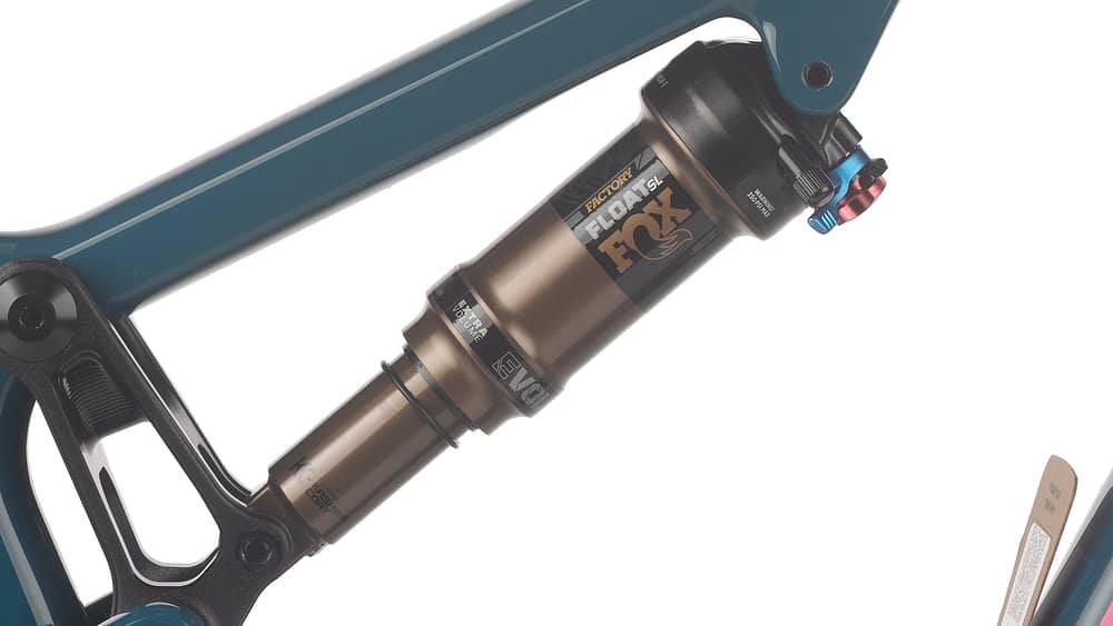 Santa Cruz Blur 4 CC 29 X0 AXS TR RSV Bike in Gloss Dark Teal - Image 3 of 5