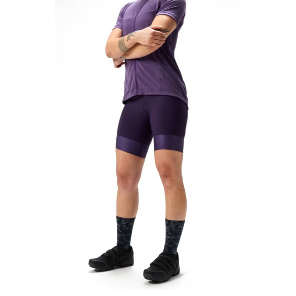 Endura Women's Loop Waist Short in Bramble - Image 3 of 9