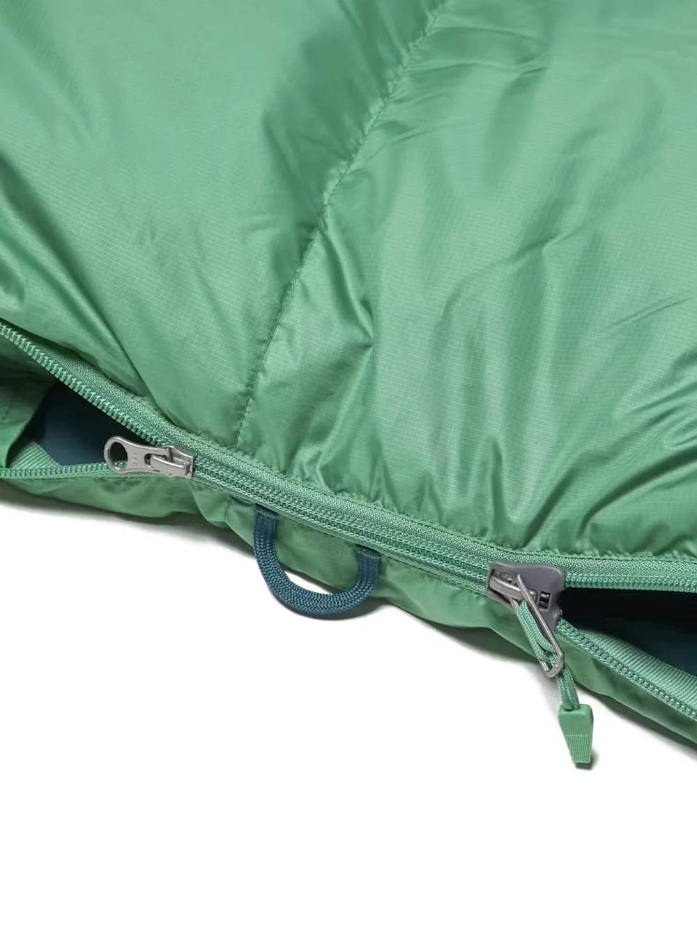 Marmot Lost Coast 30 Sleeping Bag in Clover/Dark Jungle - Image 6 of 6