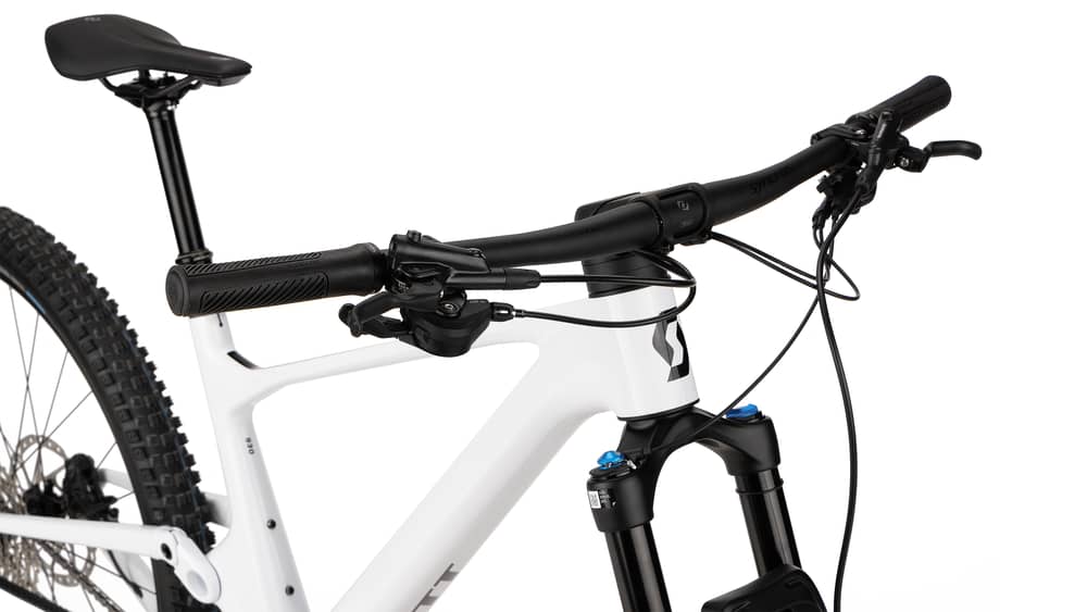 Scott Spark 930 Bike in White/Green - Image 4 of 4