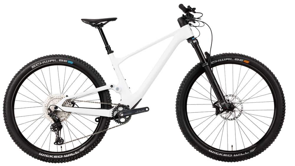Scott Spark 930 Bike in White/Green - Image 1 of 4