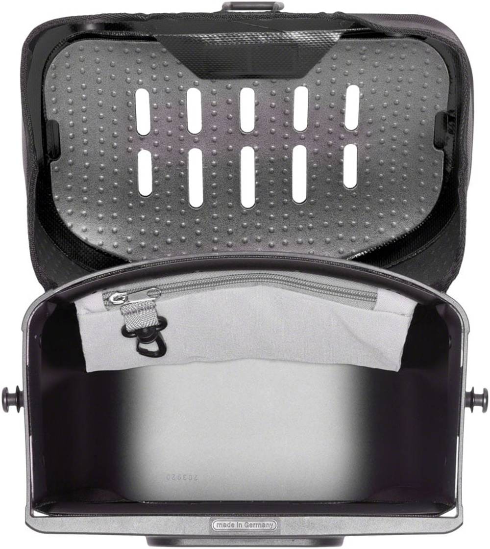 Ortlieb Ultimate 6 Classic Handlebar Bag - 5L in Black - Image 3 of 3