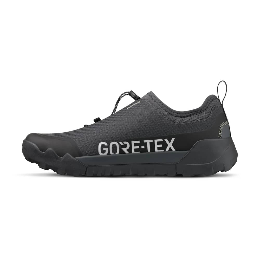 Fizik Terra Ergolace Flat Gtx 2 Shoes in Black-Black - Image 8 of 8
