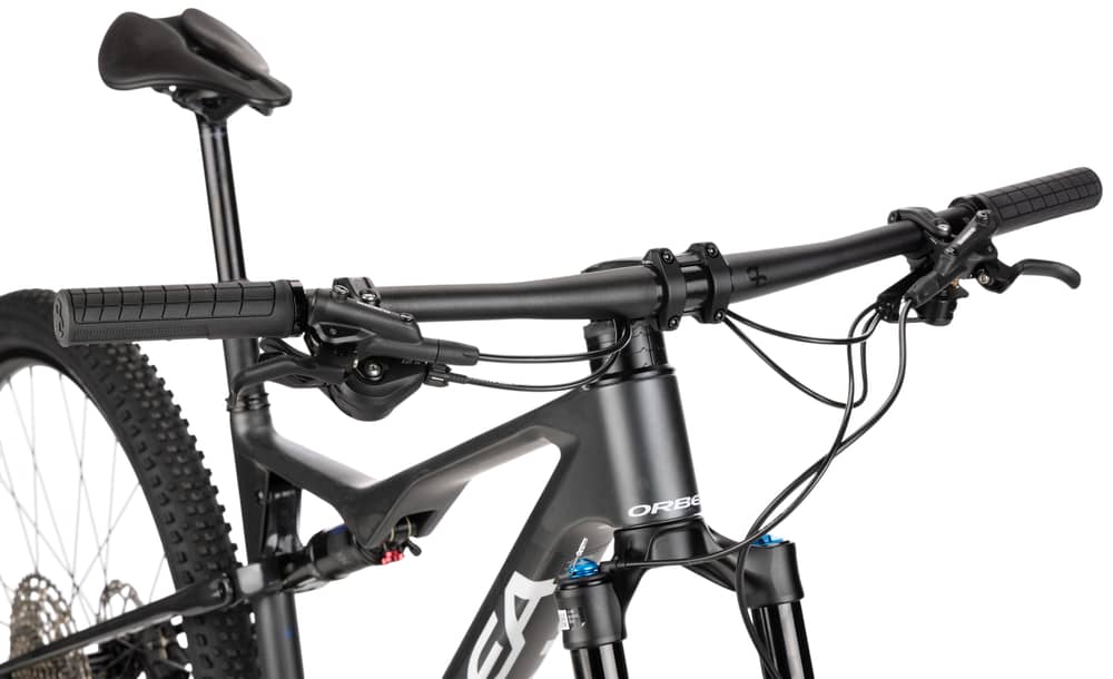 Orbea OIZ M30 Bike 2026 in Diamond - Image 5 of 6