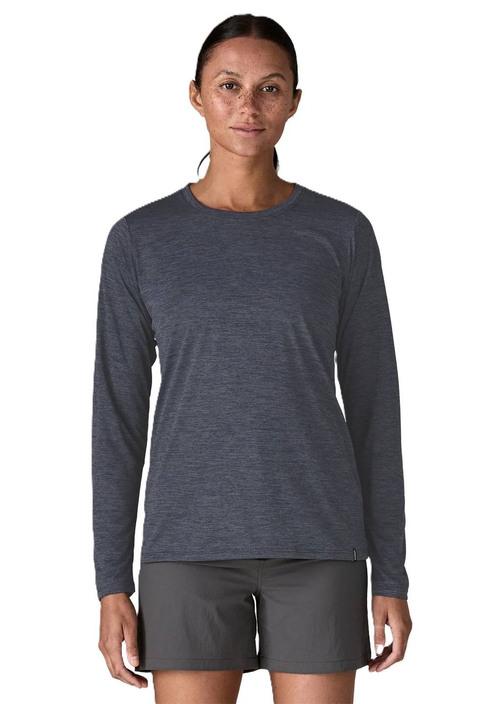 Patagonia Women's Long Sleeve Cap Cool Daily Shirt in Aquatic Blue  / Light Aquatic Blue X-Dye - Image 2 of 3