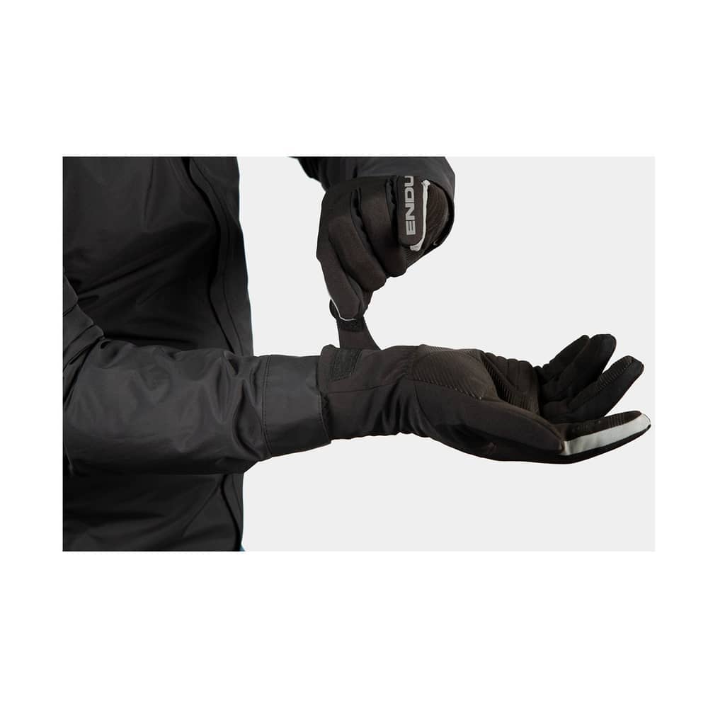 Endura Deluge Waterproof Glove in Black - Image 2 of 4