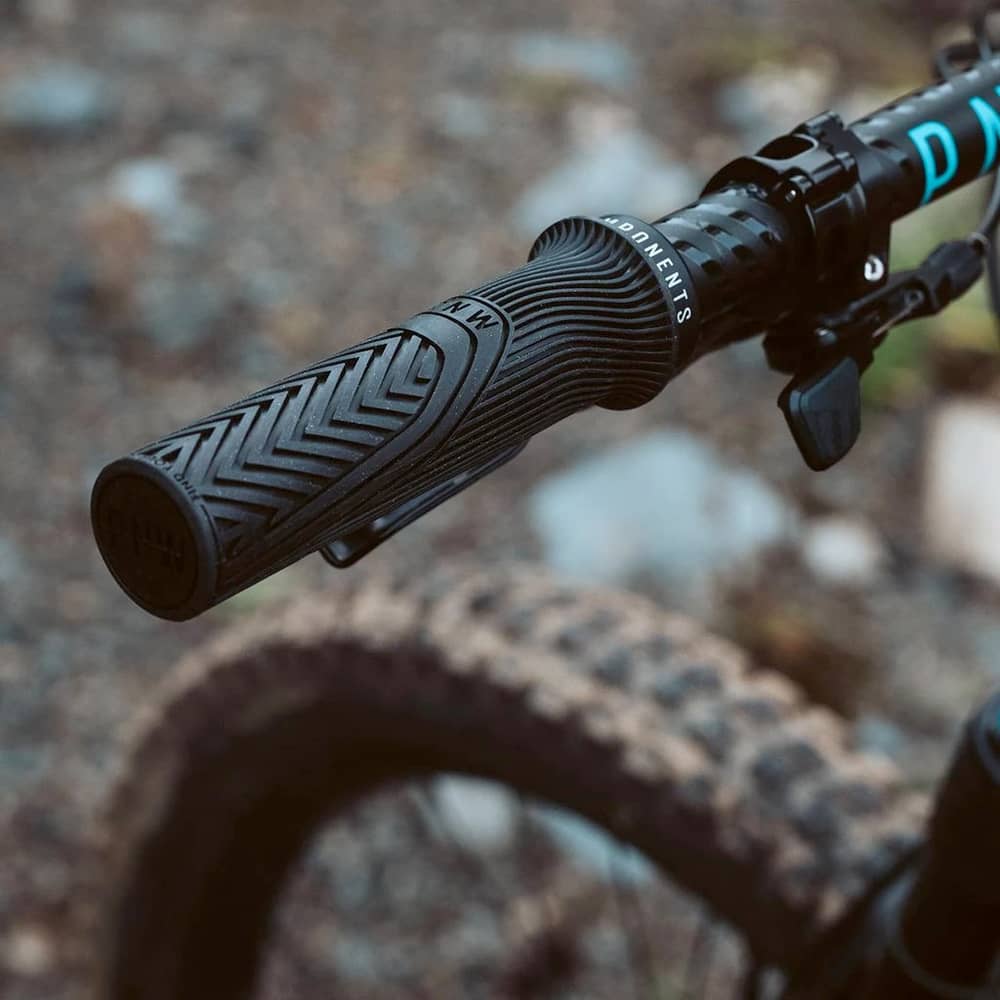 PNW Loam Grips in Blackout Black - Image 2 of 2