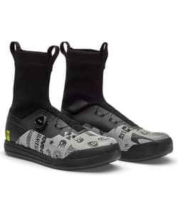 Fox Apparel | Union All Weather Flat Lunar Se Shoes Men's | Size 40 In Black | Rubber